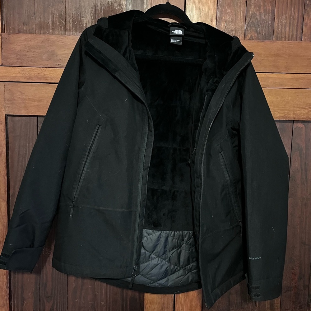 Black north face coat